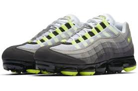 Official Images Nike Air Vapormax 95 Og Neon Kicksonfire Com Nike Air Vapormax Nike Air Mens Shoes Casual Sneakers