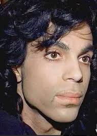 So beautiful …. His eyes make me weak 💜