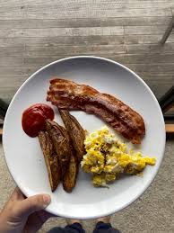 this review was collected as part of a promotion. all of my primal kitchen items were wrapped with care. R2d27 Air Fried Potatoes With Primal Kitchen Ketchup Scrambled Egg And Compliant Bacon Whole30