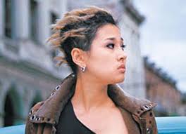 Female Rocker Maya Steals Spotlight