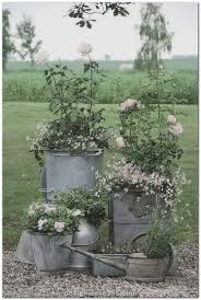 Grossartige Kreative Und Grossartige Ideen Z Hd Die Gestaltung Von Sammelalben Z Hd Den War Country Garden Decor French Country Garden Garden Containers