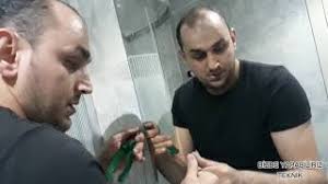 Ya da ne yapmam lazım? Duvara Silikonla Yapistirilmis Olan Ayna Nasil Sokulur Youtube