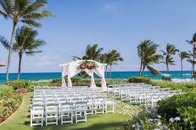 Oceanfront Wedding Venue The Grand Hyatt Kauai In Poipu Kauai Wedding Grand Hyatt Kauai Oceanfront Wedding