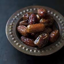 Pourquoi La Datte A Tout Bon Elle A Table Dattes Recette Healthy Recette Dattes
