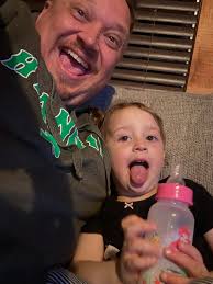 This kid loves the baba and her dada. ❤️