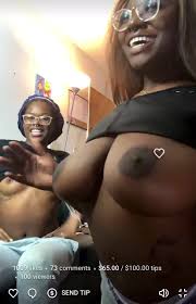 Ebony Thots Flash For Tips - Porn Videos & Photos - EroMe