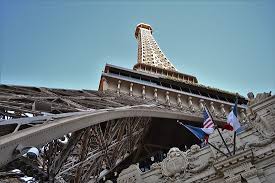 Without the antenna, it is 984 feet ( 300 m ). How Tall Is The Eiffel Tower Worldatlas