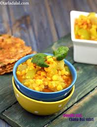Dudhi Chana Dal Sabzi Recipe Lauki Chana Dal Sabzi Curry Recipe In 2020 Indian Vegetable Recipes Indian Dinner Recipes Sabzi Recipe