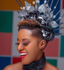 Flona to the world, good morning world