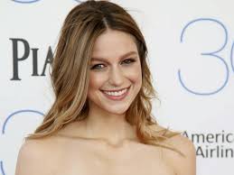 Supergirl' Season 2 Spoilers: Melissa Benoist Talks Kara's Powers, Her Love  Life And More