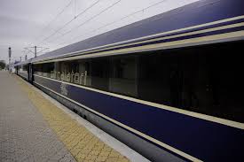 Trains from târgu jiu to bucharest: Un Tren Cu Aproape 100 De Calatori A Luat Foc In Teleorman Update Mobile