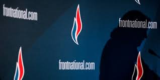 Un Elu Fn Suggere De Recuperer Les Dents En Or Des Roms Pour Financer Leur Accueil Actualite Politique Politique France Culture