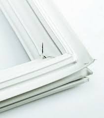 Recently we've noticed the door seals are very hot, and it's coming from the metal surface they close against on the refrigerator. How To Fix A Freezer Door That Doesn T Seal Shut