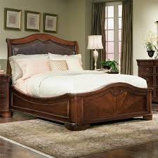 Heritage Court Queen Bed With Leather Headboard By Legacy Classic Legacy Classic Furniture Sleigh Bedroom Set Bedroom Furniture Sets