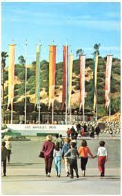 Los Angeles Zoo Griffith Park This Is How The Entrance Looked When I Started Going California History Los Angeles Zoo Griffith Park