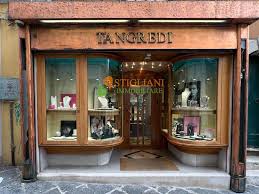 Negozio - Locale commerciale centro, Campobasso, Rif. 99326032 -  Immobiliare.it