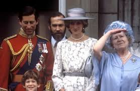 Lilibeth, como a chamava a mãe, tinha 13 anos e apaixonou. Cartas Da Princesa Diana Para A Rainha Mae Foram Queimadas Pela Irma De Isabel Ii Mundo Correio Da Manha