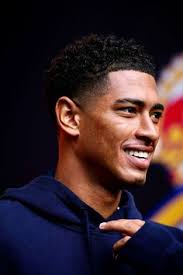 Temukan 900+ ide #5 JUDE VICTOR WILLIAM BELLINGHAM dan acara sepak bola