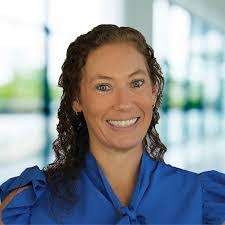 Leslie Pounds's Instagram, Twitter & Facebook