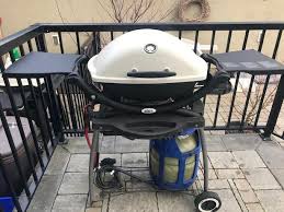 Grill a quick afternoon lunch of burgers and hotdogs, or a fish fillet for family dinner. Weber Q2200 Propane Bbq With Q Cart Classifieds For Jobs Rentals Cars Furniture And Free Stuff