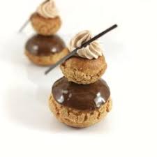 Recette De La Religieuse Caramel Beurre Sale Mapatisserie Fr