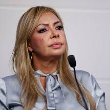 Retarán a Evelyn Vázquez en Mayagüez