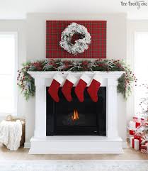How to decorate your fireplace for christmas. Fireplace Christmas Decorations