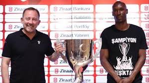 Check spelling or type a new query. Besiktas Teknik Direktoru Yalcin Tarihin En Uzun Sezonunda Turkiye Kupasi Da Sampiyonluk Kadar Degerli