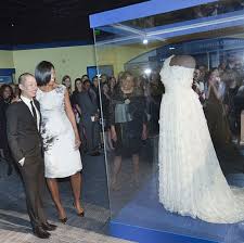 She accessorised the outfit with a pair of leather ivory gloves. Designing The American Dream With Mrs Obama In Mind National Museum Of American History