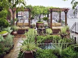 Asiatisch Anmutender Dachgarten Loft Penthouse Wohnung Im Herzen Von New York Gartengestaltung Dachgarten Terrassengestaltung