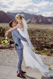 Las Vegas Wedding Photographer With Images Vegas Wedding Dress Las Vegas Wedding Photographers Las Vegas Wedding Dresses