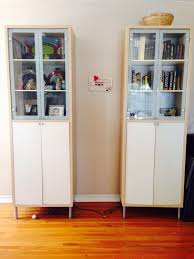 Serving as a bookshelf, plant stand, or for storing almost any item needed quickly and conveniently, it's perfect for displaying photography or collectibles and more. Matching Pair Of Ikea Magiker Display Cabinets Bookcase Bookshelf For Sale In Long Beach Ca Offerup