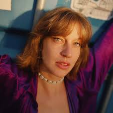 Caroline Hering · Artist Profile