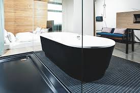 Freihstende badewannen und vieles mehr. Ish Spezial Ideen Furs Hotelbad Baden Mit Beat Duschen Mit Duft Tophotel De