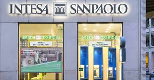 Banca intesa private banking, banca personale d'investimento, nasce dall'integrazione delle attività del private banking di banca intesa con crédit agricole indosuez private banking italia. Intesa Sanpaolo Cambi Ai Vertici Del Private E Asset Management Wewealth