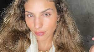 Hija de Paola Turbay enamoró a usuarios luego de enfocar sus 'duraznos'