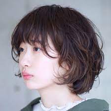 360 可愛い スタイリング楽ちんな 秋ボブ はじめましょ キナリノ ショートのヘアスタイル 美髪 ふわふわの髪