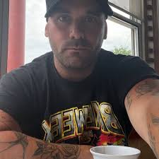 Matt Dean Pettit (@mattdeanpettit) • Instagram photos and videos