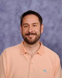 Staff by Department v2