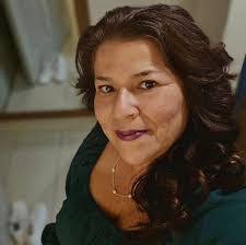 Starlyn Robinson's Instagram, Twitter & Facebook