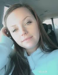 Robert Fielder's Instagram, Twitter & Facebook