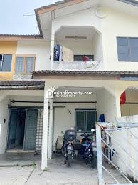 Taman klang utama merupakan sebuah taman perumahan yang terletak di klang, dalam negeri selangor, iaitu sebuah negeri di malaysia. Terrace House For Sale At Taman Klang Utama Klang For Rm 298 000 By Nur Alia Omar Durianproperty