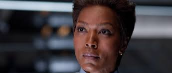 Der schauspieler war seit 2016 an darmkrebs erkrankt. Black Panther Angela Bassett Als T Challas Mutter Verpflichtet