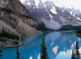 Moraine lake is a glacially fed lake in banff national park, 14 kilometres outside the village of lake louise. Moraine Lake Der See Mit Dem Unbezahlbaren 20 Dollar Blick Faszination Kanada