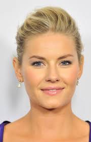 Actress Elisha Cuthbert Wearing Le Vian Jewelry Including Le Vian Blackberry Diamond And Vanilla Elisha Cuthbert Elisha Cuthbert Wallpaper Elizabeth Cuthbert