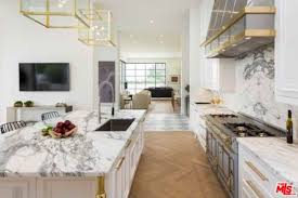 Lebron james won titles in miami but his heart was in cleveland, and he's ready to go home. Lebron James Lakers Brentwood Real Estate