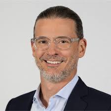 Dan Feinberg's Instagram, Twitter & Facebook