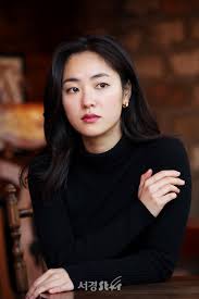 전여빈 강원도 사투리 대회 대상, 母 김치냉장고 선물하려다 실패 (뭐 하니) 유경상 yooks@newsen.com. ì „ì—¬ë¹ˆ ìš°ì•„í•œ ë¯¸ëª¨ ì¸í„°ë·° í¬í† 