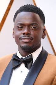 Daniel kaluuya is an english actor and writer. Daniel Kaluuya Wore Rihanna S Fenty Beauty Make Up To The Oscars