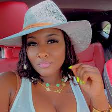 Our FAVORITE fellow Mississippian came by to see us today @ our East Ridge  location, and enjoyed some of his favorite fried chicken! It is truly a  pleasure to serve Mr. @morganfreeman!!!